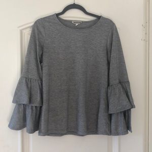 Pleione L/S top with ruffle sleeves